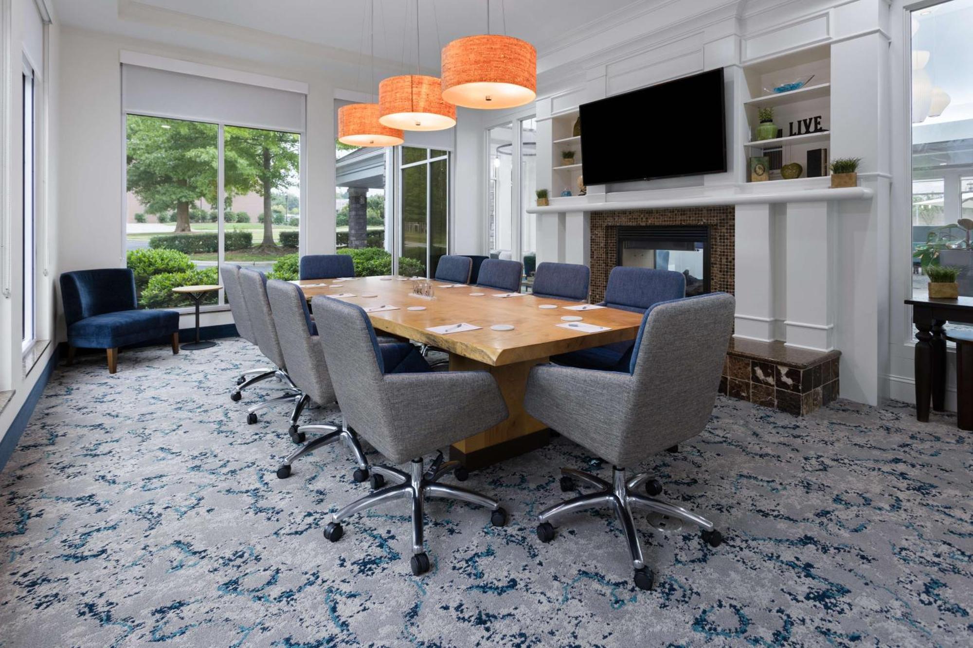 Hilton Garden Inn Winston-Salem/Hanes Mall מראה חיצוני תמונה